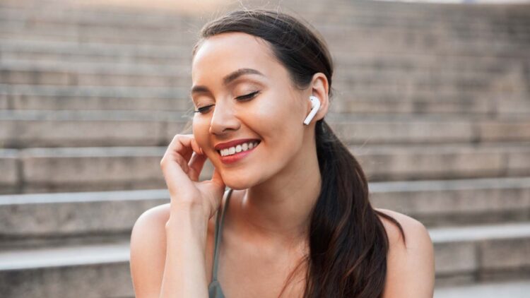 4 Audio and Video Stocks to Satisfy Your Inner Media Geek