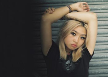 Making music in ‘messy’ bedroom, Entertainment News & Top Stories