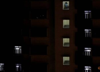 Vaccinated worker infected with COVID-19: More than 1,500 in same dorm test negative