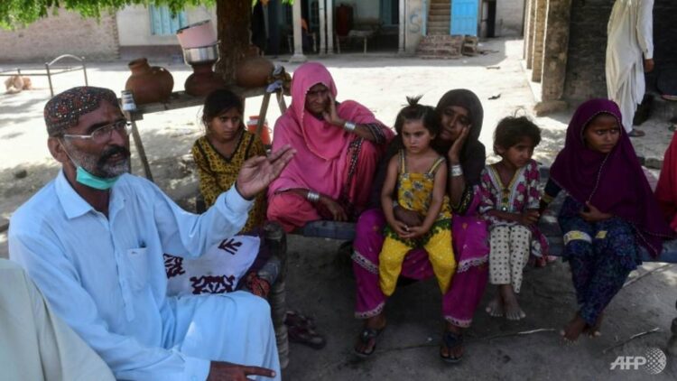 ‘Hero’ family rushes to aid Pakistan train crash victims