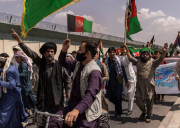 Protests Spread to Kabul as Taliban Struggle to Govern