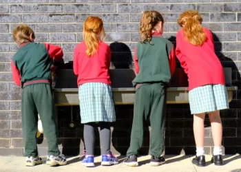 COVID live updates: Students should be able to return to classrooms before COVID vaccine is available, Chief Nursing and Midwifery Officer says