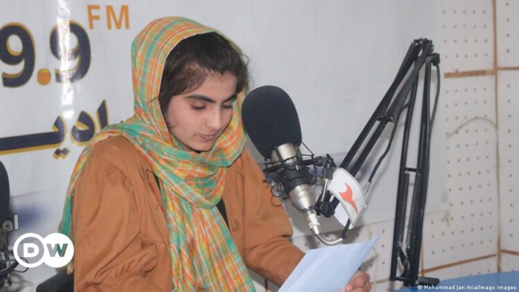 Afghanistan: How press freedom has crumbled since the Taliban takeover | Asia | An in-depth look at news from across the continent | DW