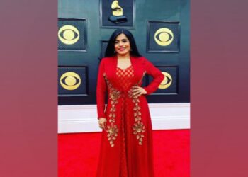 Entertainment News | Hurray! Indian-American Singer Falguni Shah Bags a Grammy