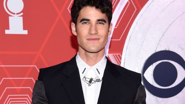 Tony Awards begin with non-acting honors handed out in NYC