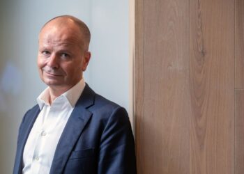 HSBC’s Sudden CFO Change Piles On the Investor Gloom