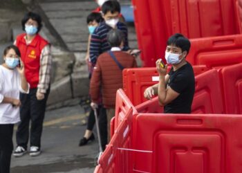 Guangzhou lockdown: Chinese are criticizing zero-Covid — in language censors don’t seem to understand