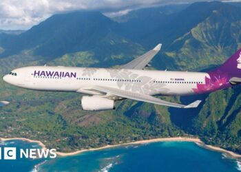 Turbulence injures dozens on Hawaiian Airlines flight – BBC