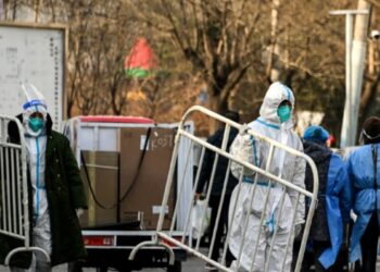 China says tracking COVID-19 cases now ‘impossible’ as infections soar