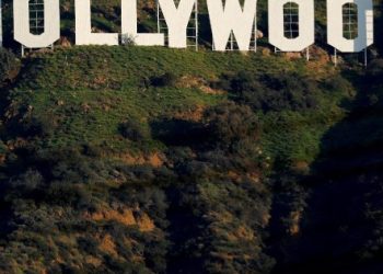 Hollywood stars stand by actors not ‘swimming in money’, Entertainment News