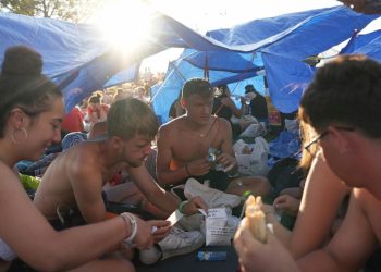 Pope announces World Youth Day to return to Asia in 2027, urges young people ‘not to be afraid’