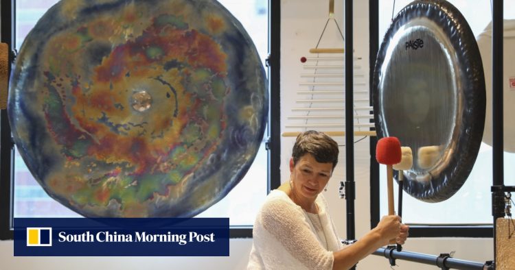 Never had a sound bath? Live recordings of practitioners in Hong Kong and Asia bring you closer to the practice